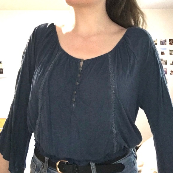 American Eagle peasant top - Picture 2 of 4